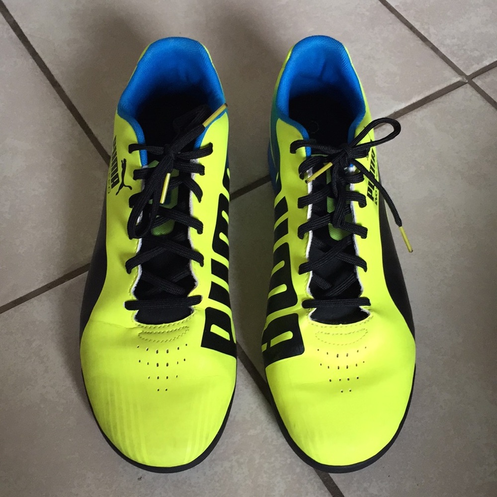 Men’s PUMA shoes
